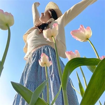 湖畔的女人们
