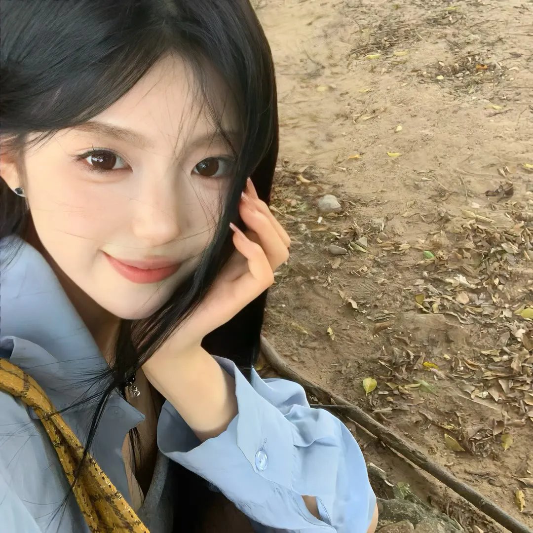 公园里的女孩
